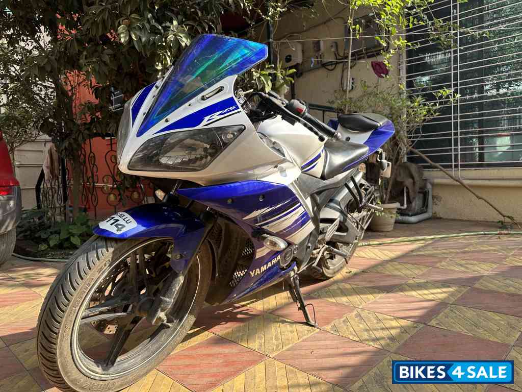 Yamaha YZF R15 V2