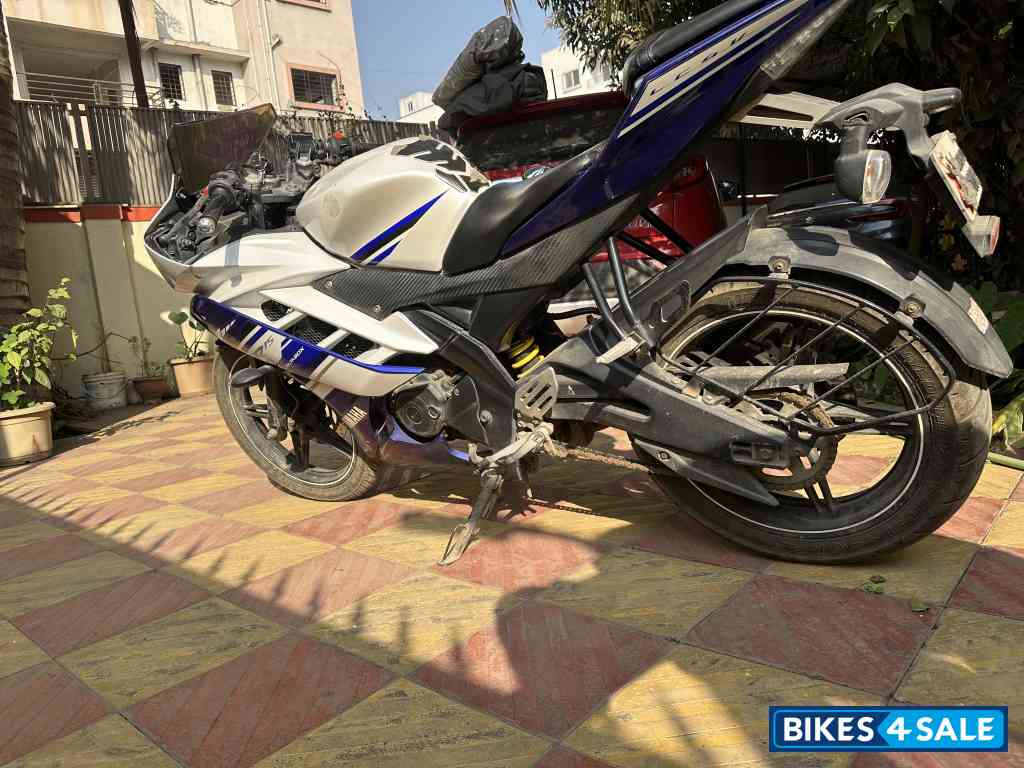Yamaha YZF R15 V2