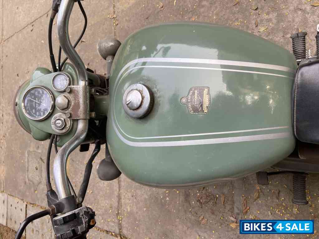 Green Royal Enfield Bullet 350 Green Royal Enfield Bullet 350