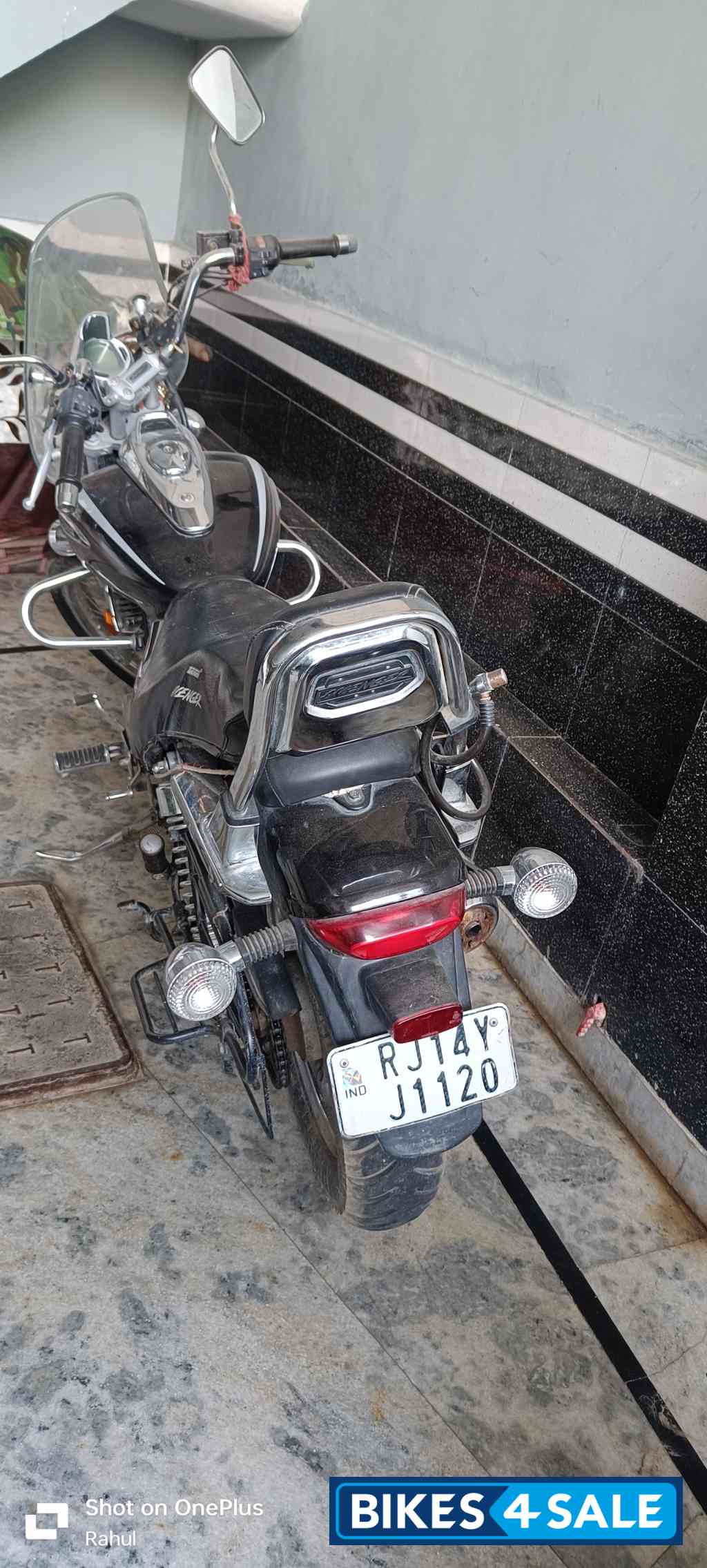 Bajaj Avenger Cruise 220 BS6