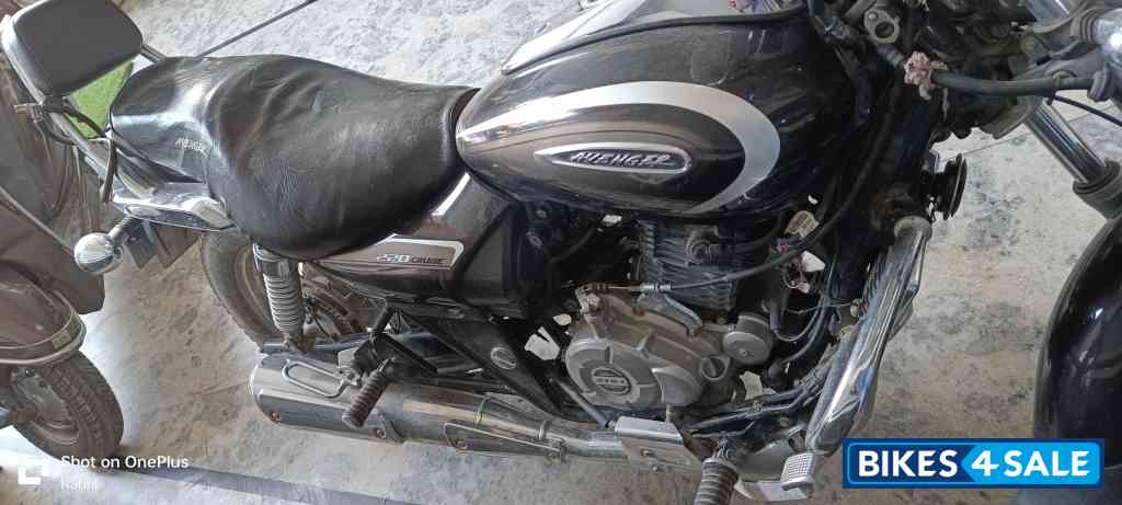 Bajaj Avenger Cruise 220 BS6