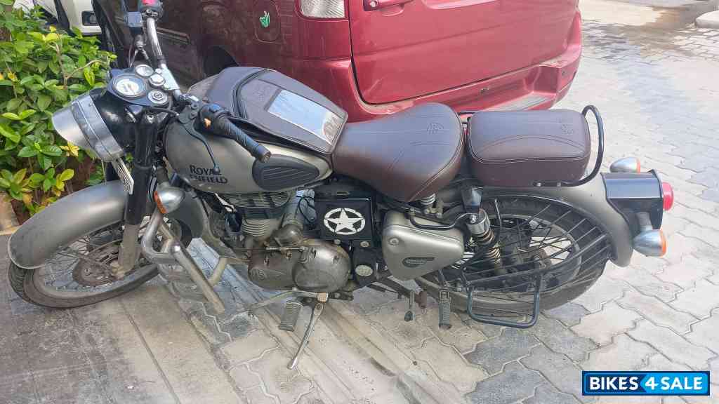 Gun Metal Grey Royal Enfield Bullet 350