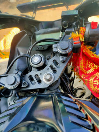 Mat Black Yamaha YZF R15 V3