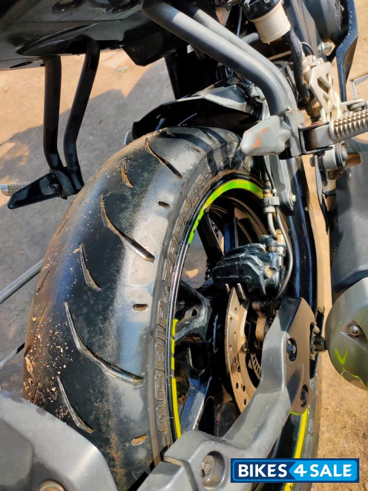 Mat Black Yamaha YZF R15 V3