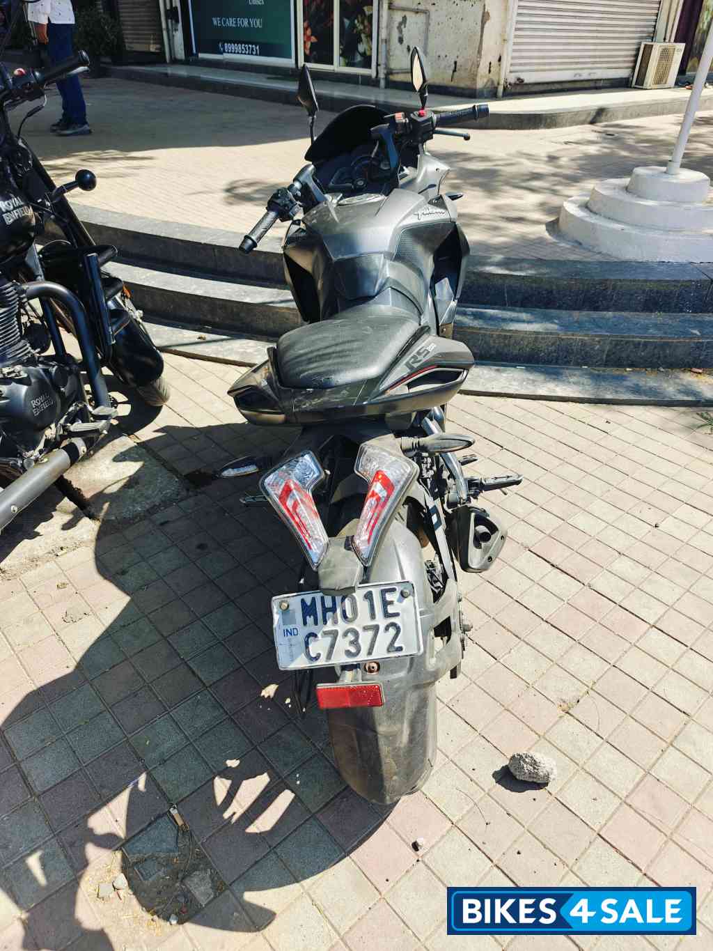 Bajaj Pulsar RS 200 BS6