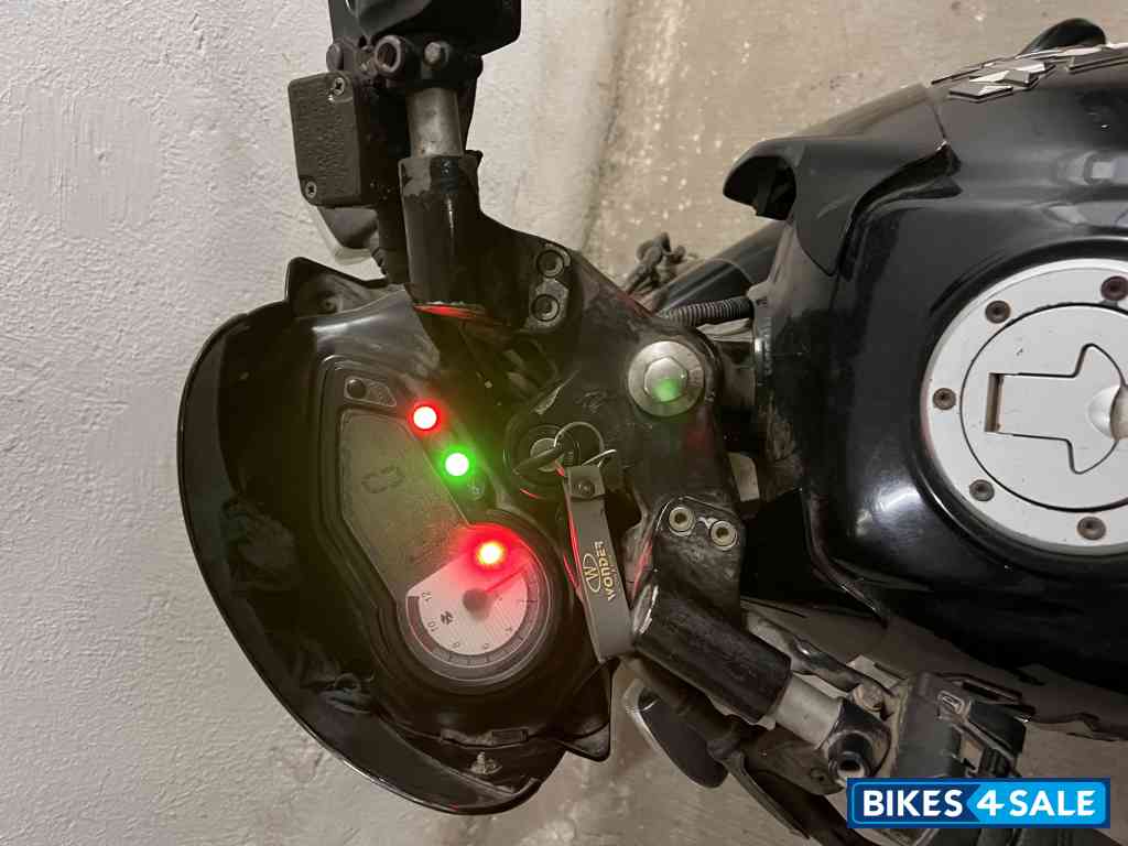 Black Bajaj Pulsar 180 DTSi