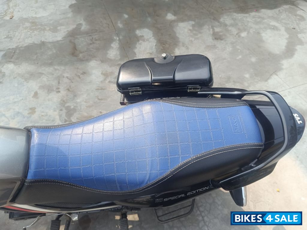 Grey TVS Star City Plus