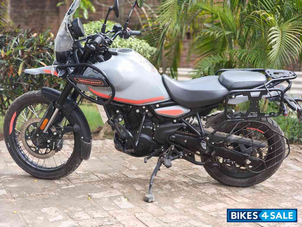 Salt Royal Enfield Himalayan 452