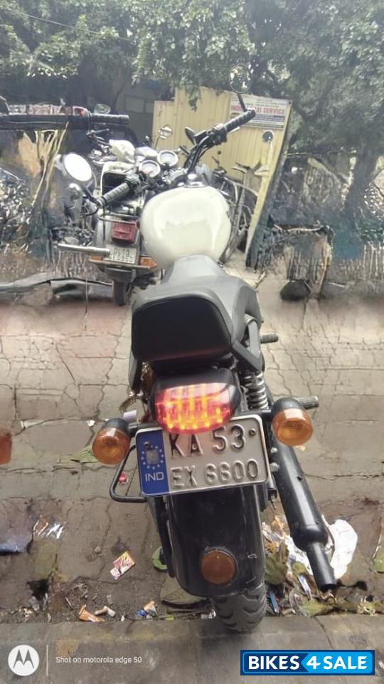 White Royal Enfield Thunderbird X 350 White Royal Enfield Thunderbird X 350