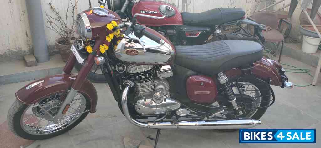 Mahroon (crome) Jawa 350