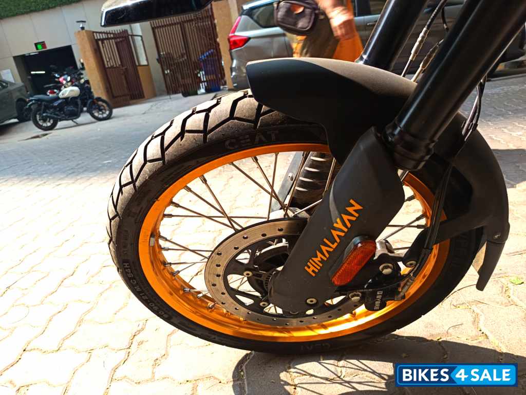 Royal Enfield Himalayan 452