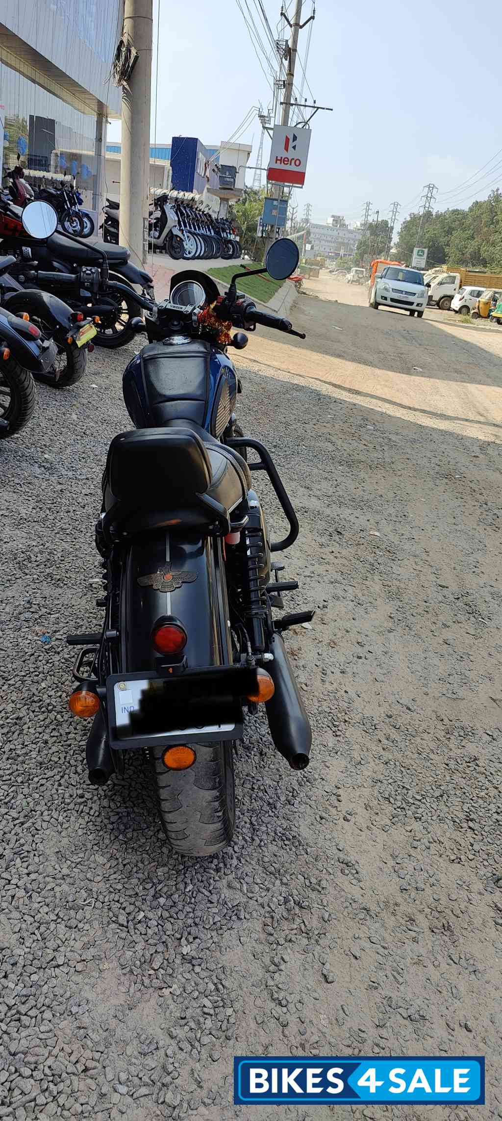 Yezdi Roadster Dark Yezdi Roadster Dark