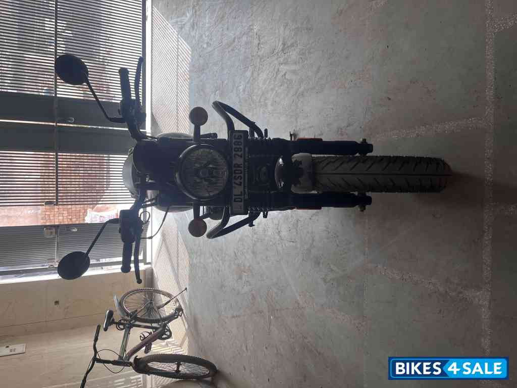 Royal Enfield Hunter 350 Metro