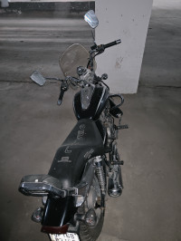 Bajaj Avenger 220 DTS-i
