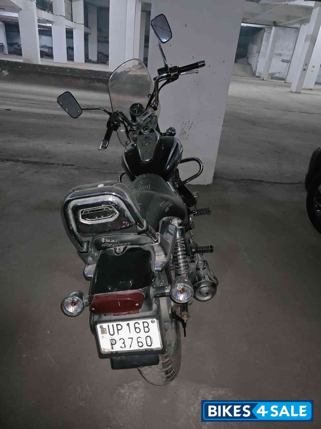 Bajaj Avenger 220 DTS-i