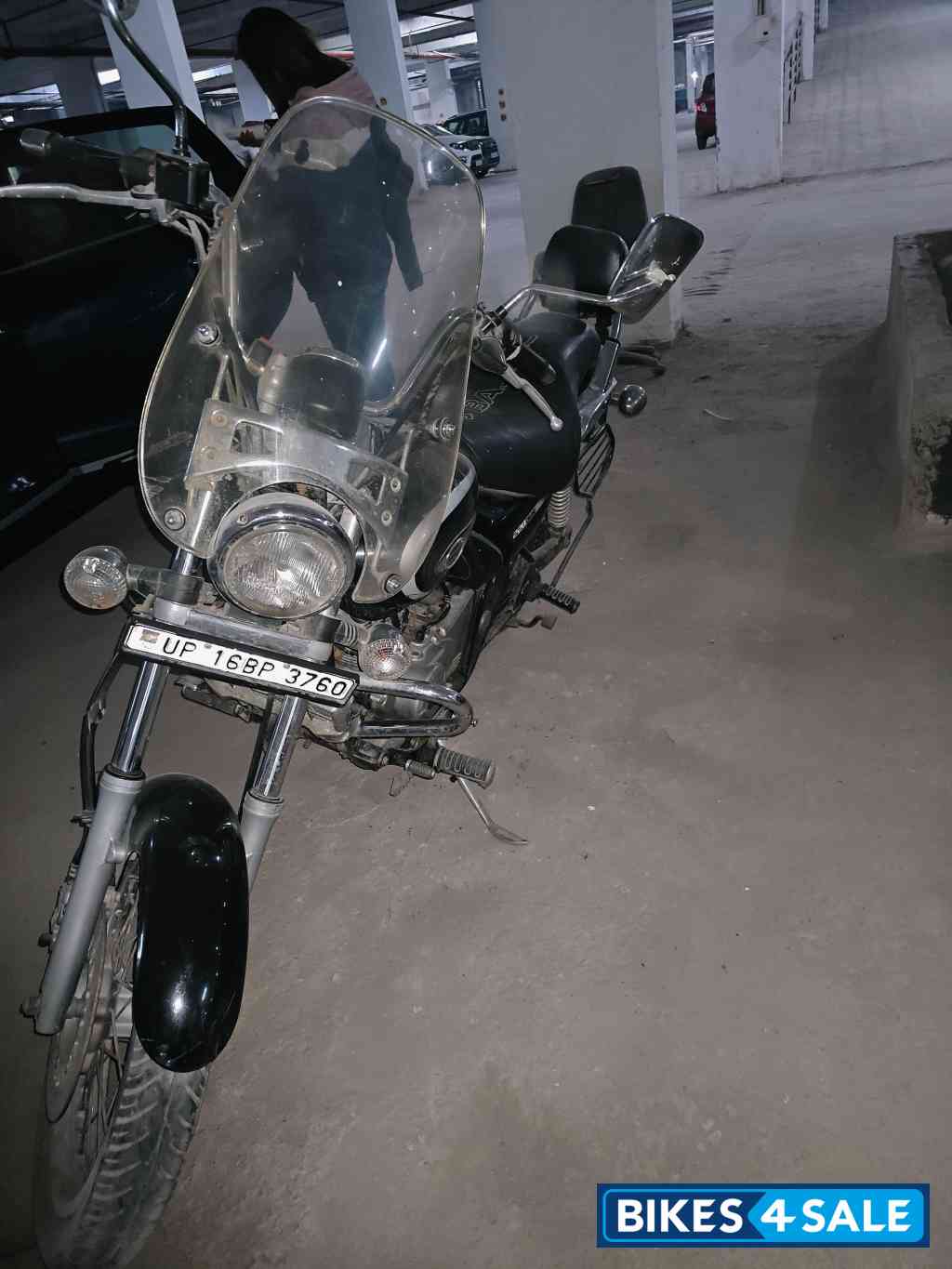 Bajaj Avenger 220 DTS-i
