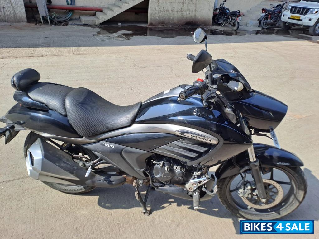 Suzuki Intruder 150