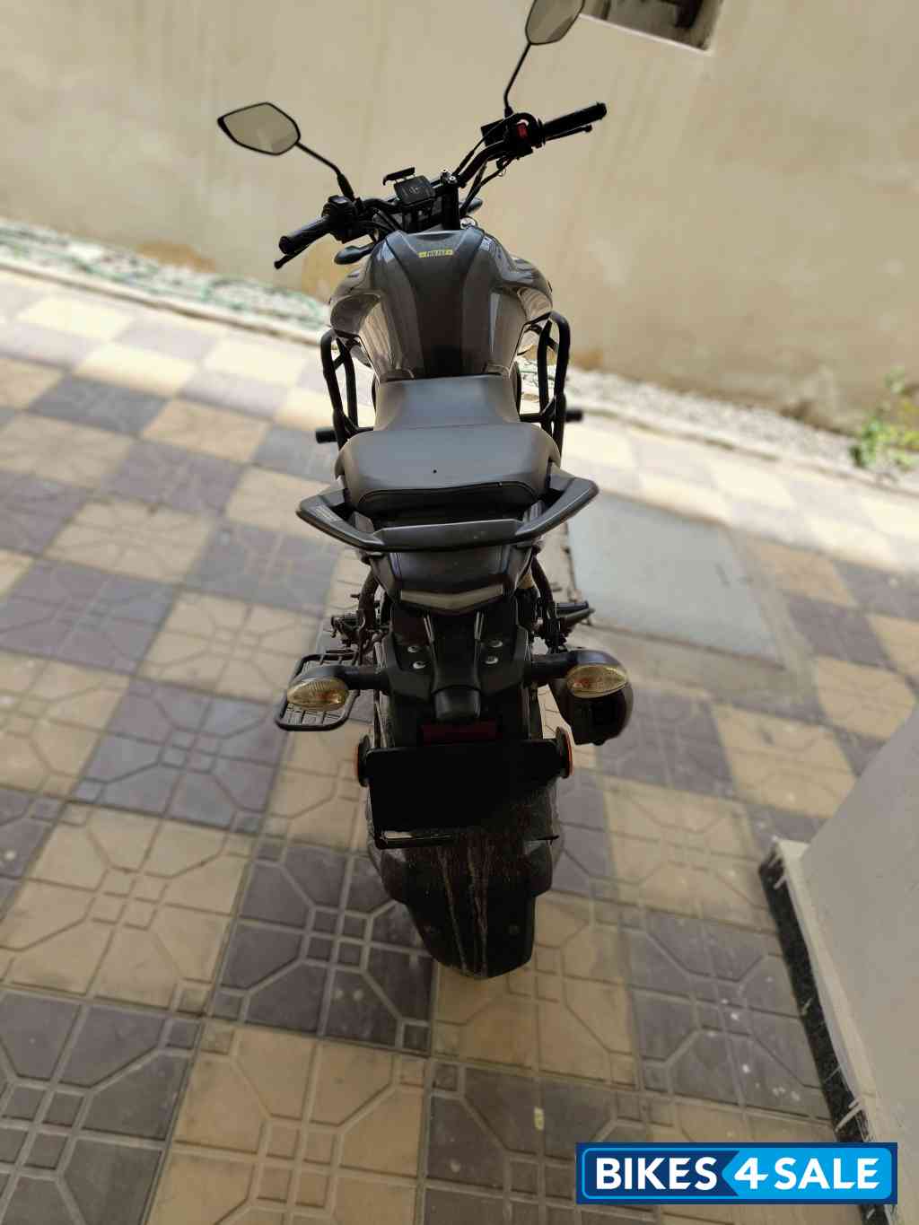 Grey With Blue Alloys Yamaha FZ-S FI V3 Grey With Blue Alloys Yamaha FZ-S FI V3