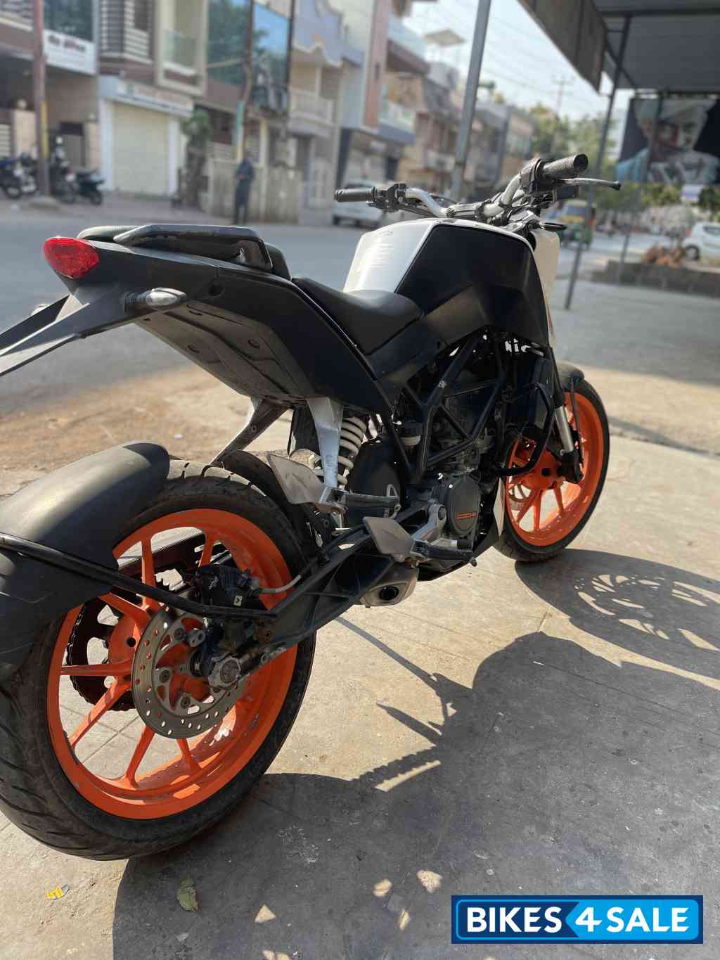 KTM Duke 200