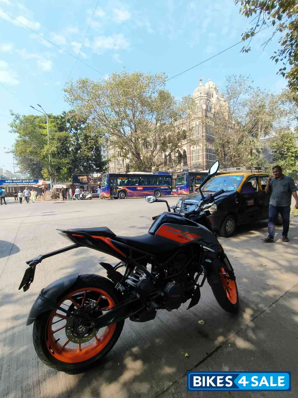 Silver Grey KTM Duke 200 ABS