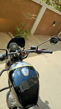 Rebel Black Royal Enfield Hunter 350 Metro