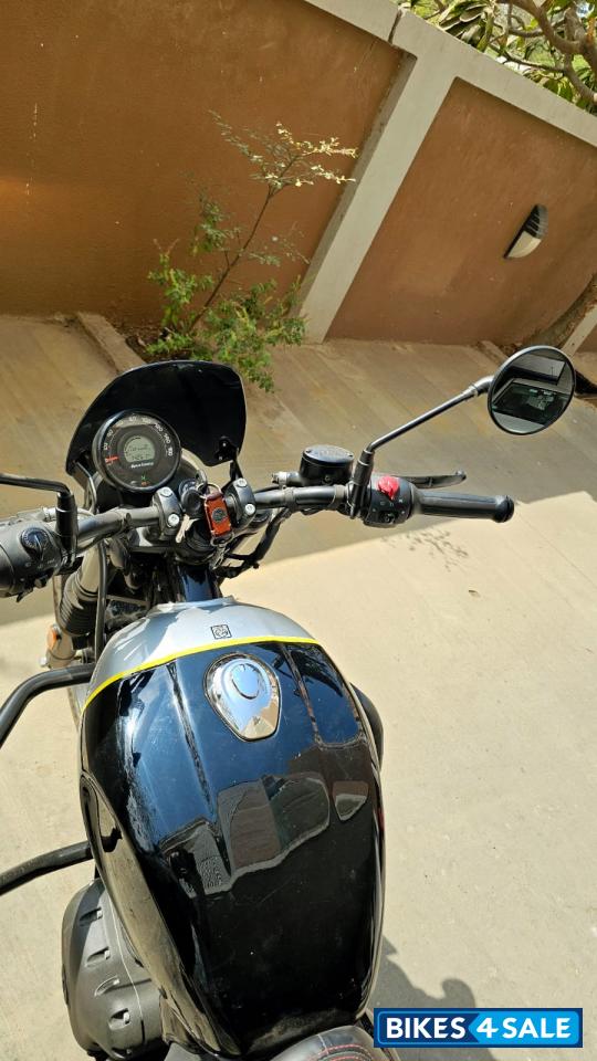 Rebel Black Royal Enfield Hunter 350 Metro