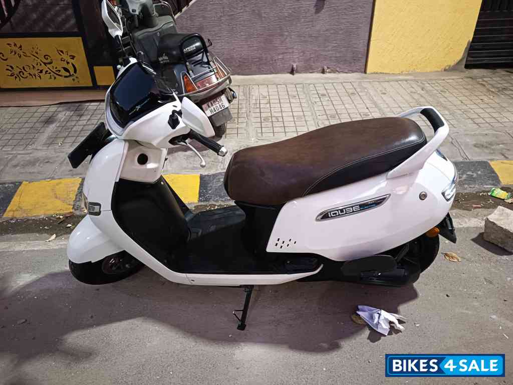 White TVS iQube Electric
