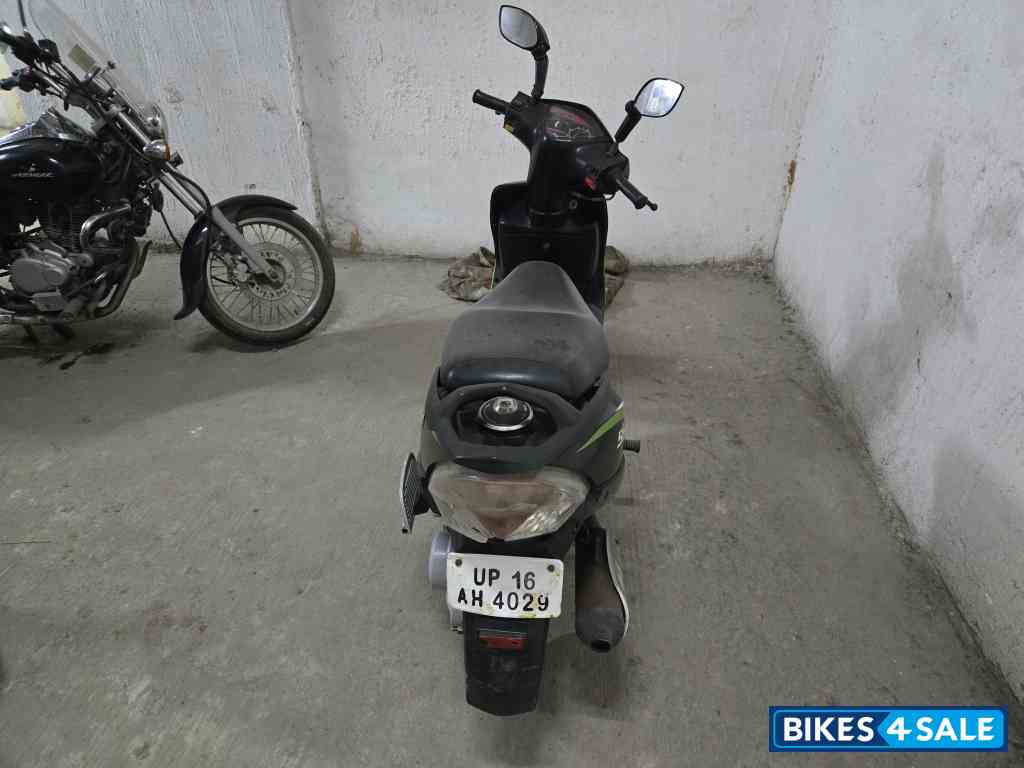 TVS Scooty Streak