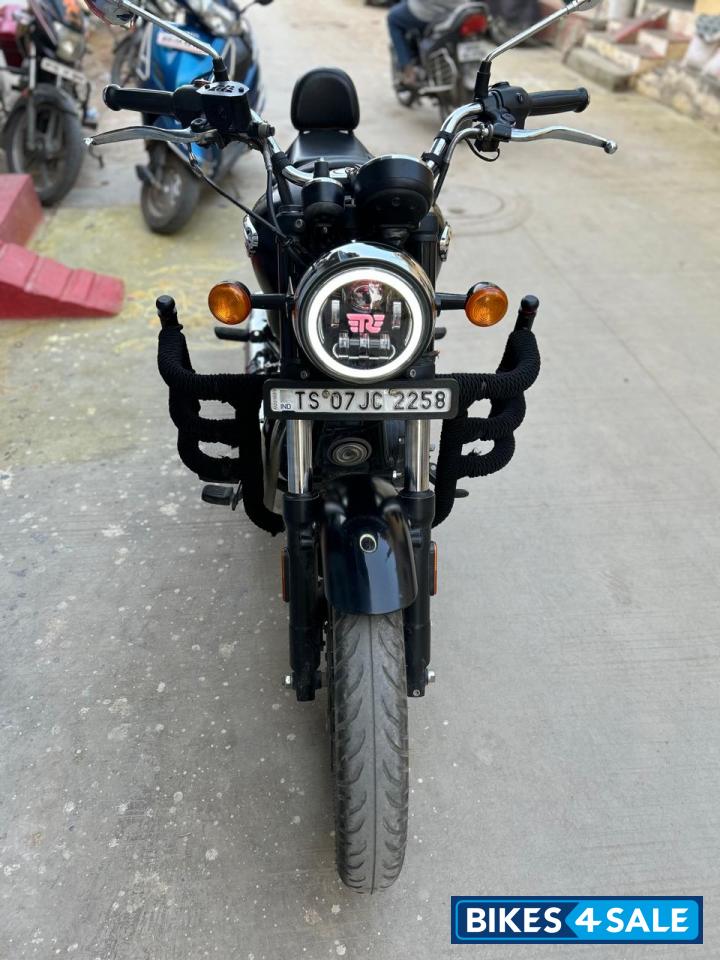 Royal Enfield Meteor 350 Stellar