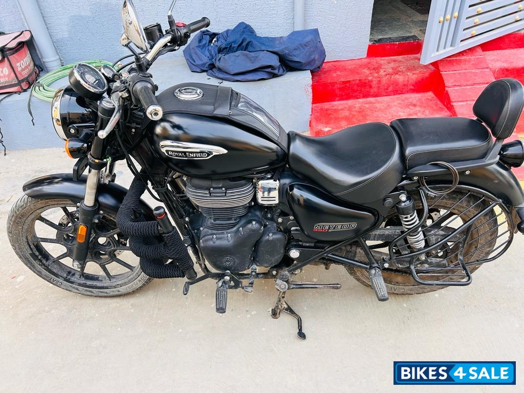 Royal Enfield Meteor 350 Stellar