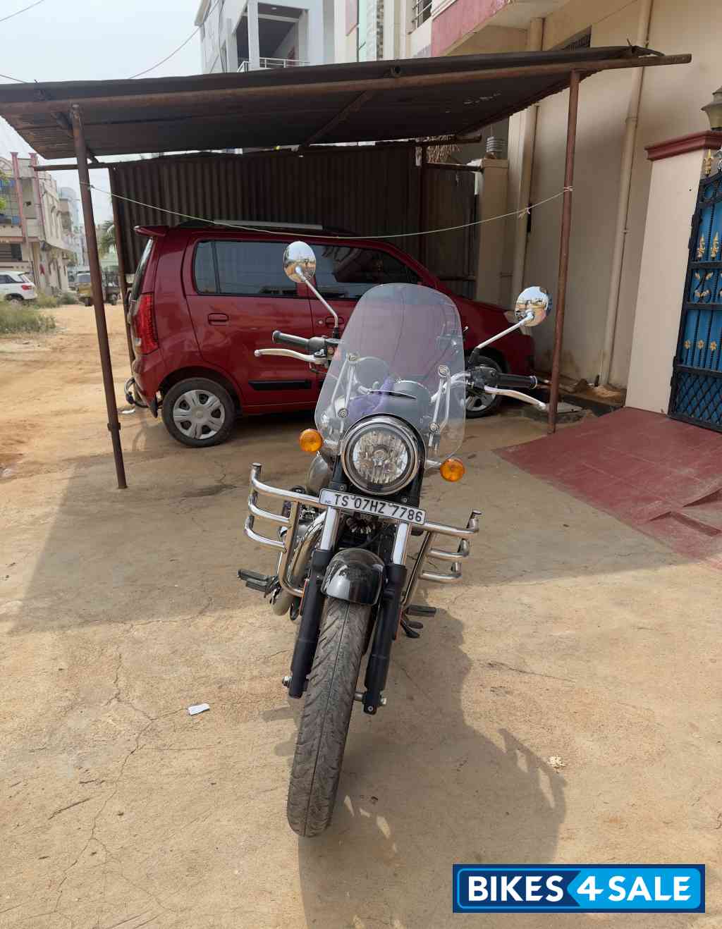 Royal Enfield Meteor 350 Supernova