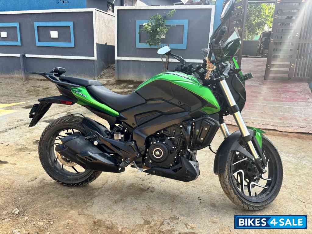 Green Bajaj Dominar 400 ABS BS6