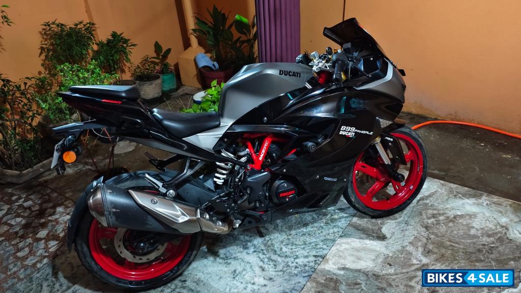 Grey/black/red TVS Apache RR 310