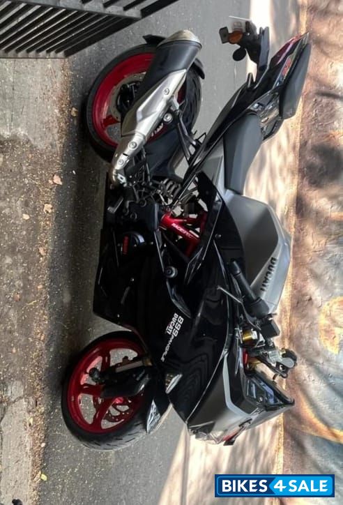 Grey/black/red TVS Apache RR 310 Grey/black/red TVS Apache RR 310