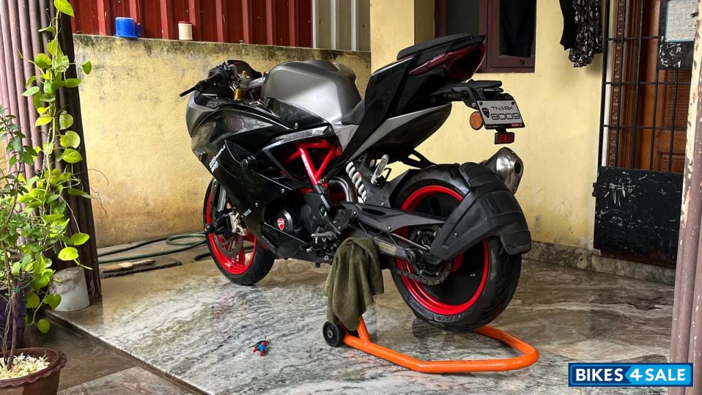 Grey/black/red TVS Apache RR 310 Grey/black/red TVS Apache RR 310