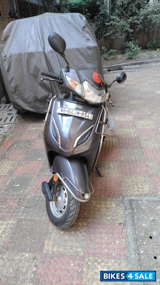 Black Honda Activa 5G