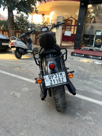 Hunter Green Yezdi Roadster Dark