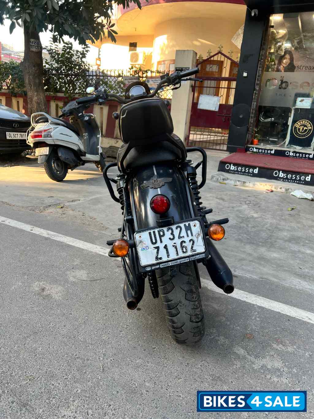 Hunter Green Yezdi Roadster Dark