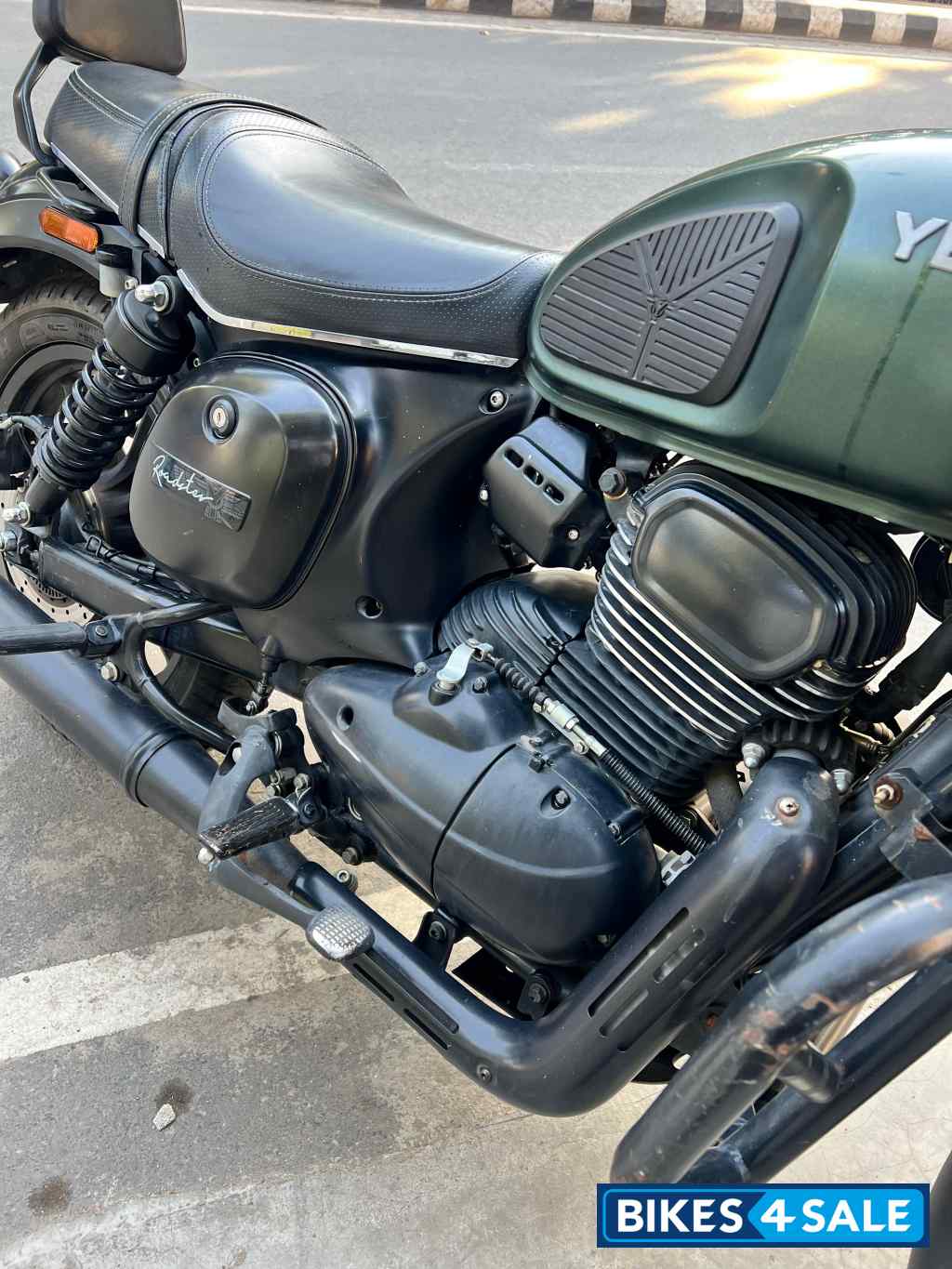 Hunter Green Yezdi Roadster Dark