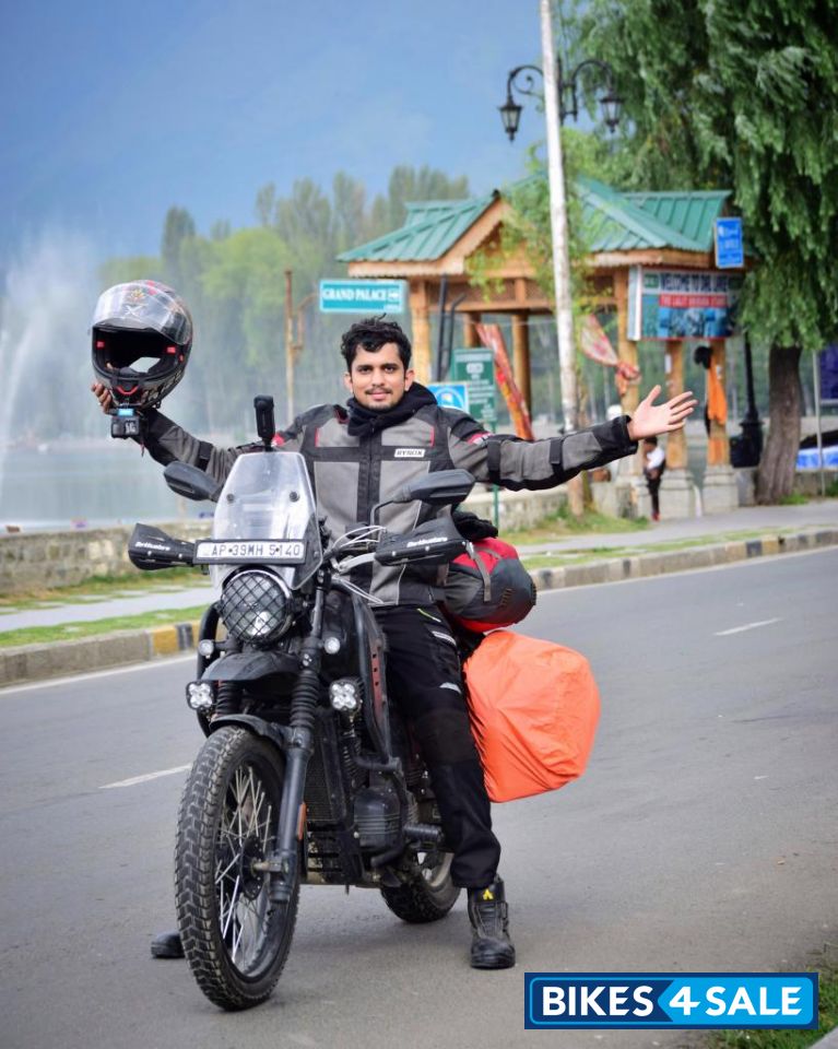 Yezdi Adventure Mambo Black