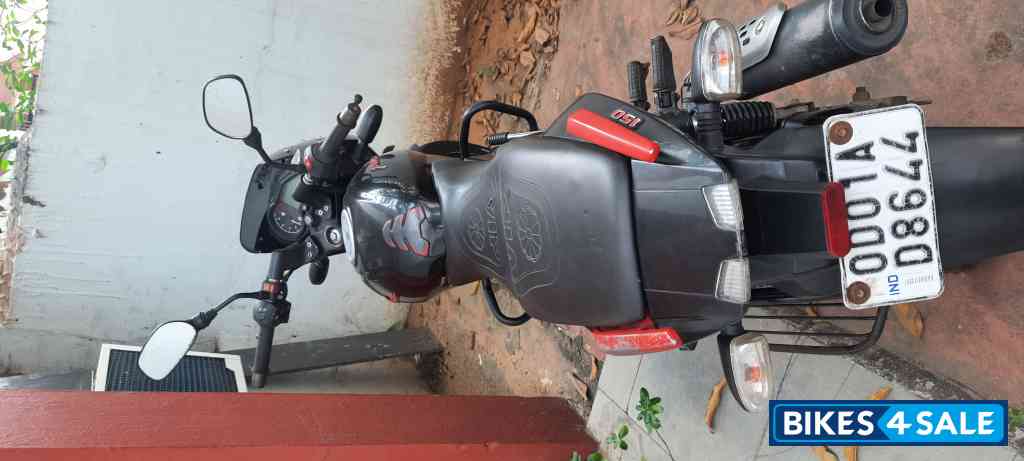 Bajaj Pulsar 150 Neon BS6