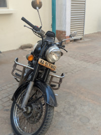 Black Royal Enfield Classic 350