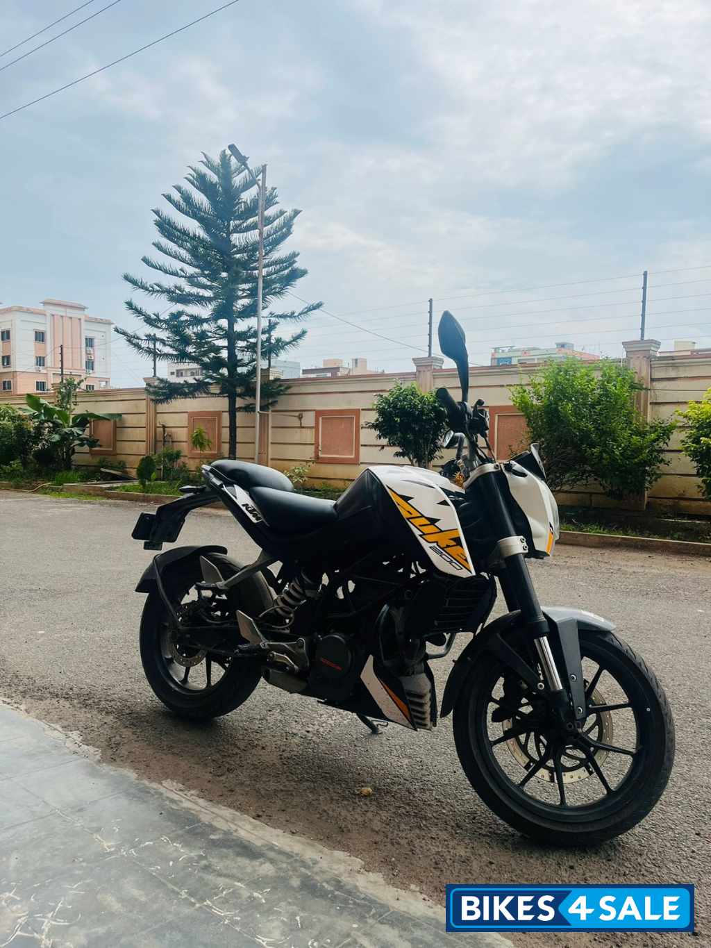 KTM Duke 200