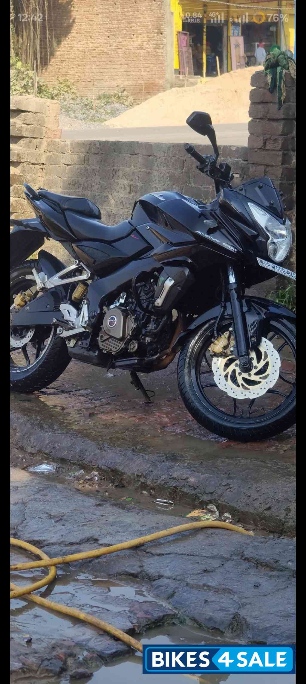 Black Bajaj Pulsar AS 200