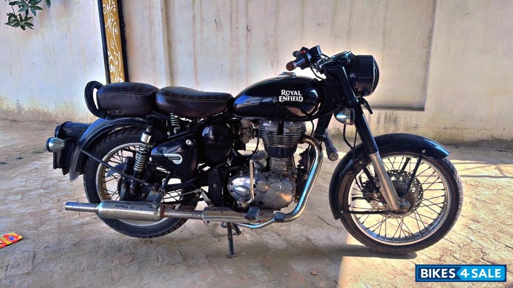 Royal Enfield Classic 350 Redditch Blue