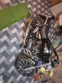 Black Royal Enfield Thunderbird 350