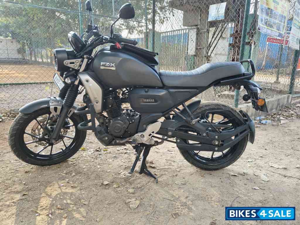 Yamaha FZ-X