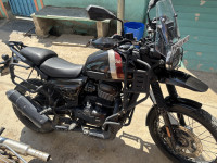 Yezdi Adventure Matte 2023 Model