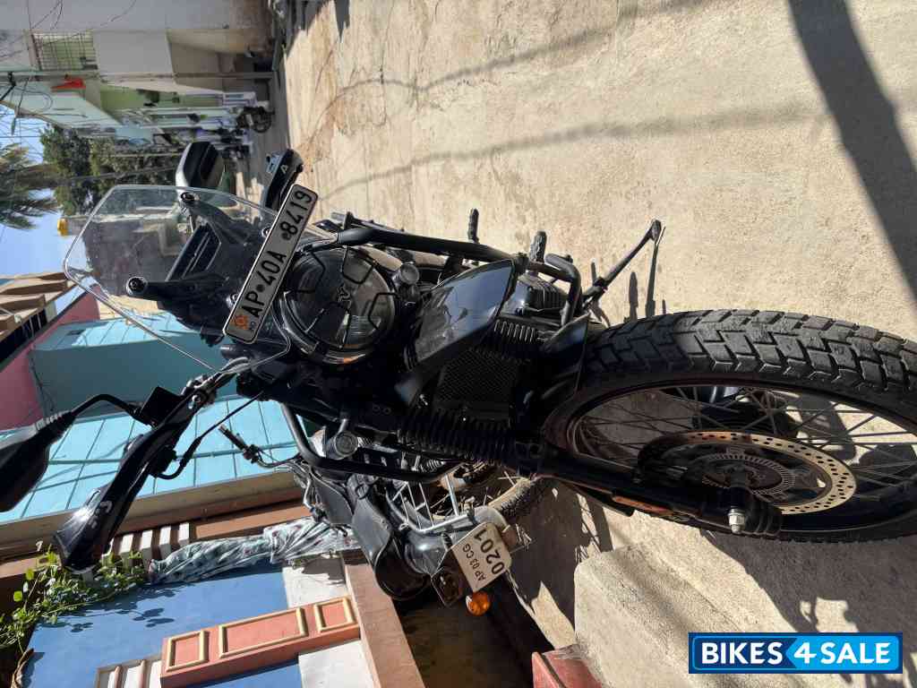 Yezdi Adventure Matte