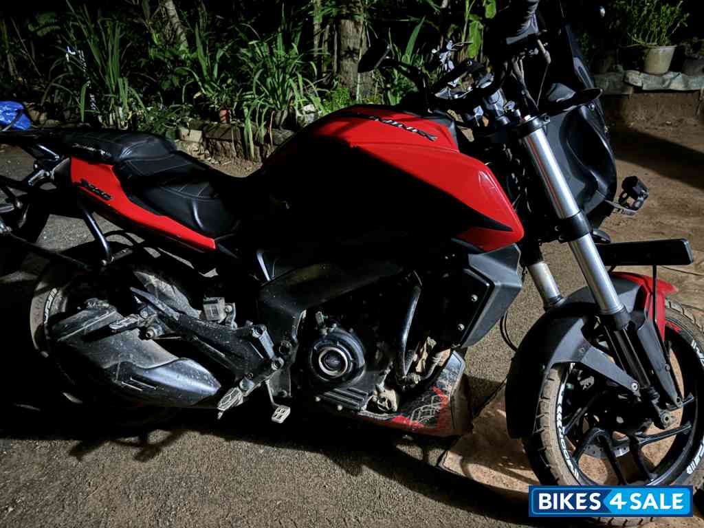 Canyon Red Bajaj Dominar 250